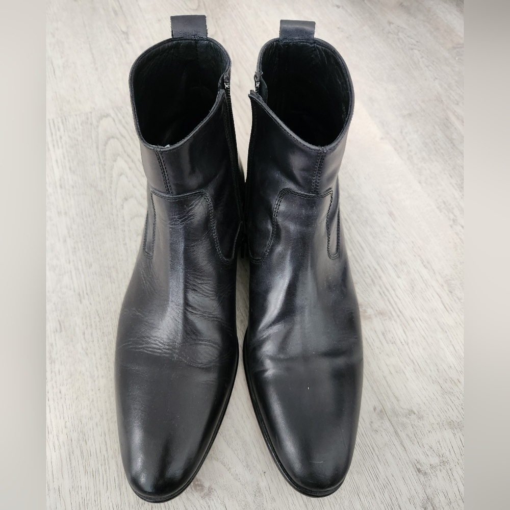 Saks Fifth Avenue, Italian made Men's Leather Dress Shoes/Boots, Size 10